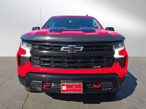 Used 2024 Chevrolet Silverado 1500 LT Trail Boss w/ Convenience Package II image 8