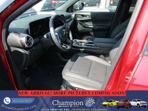 Used 2026 Chevrolet Equinox LT w/ Convenience Package II AWD/4WD image 6