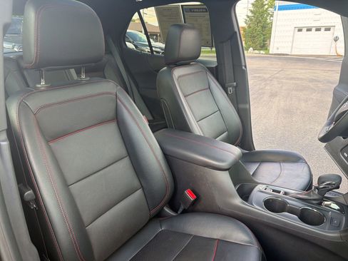 Used 2023 Chevrolet Equinox RS w/ RS Leather Package FWD image 28