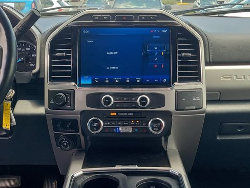 Used 2022 Ford F350 Lariat w/ Chrome Package AWD/4WD image 22
