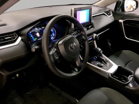 Certified 2025 Toyota RAV4 LE AWD/4WD image 17