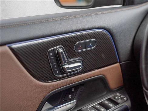 Used 2023 Mercedes-Benz GLA 250 4MATIC w/ AMG Line Exterior image 27