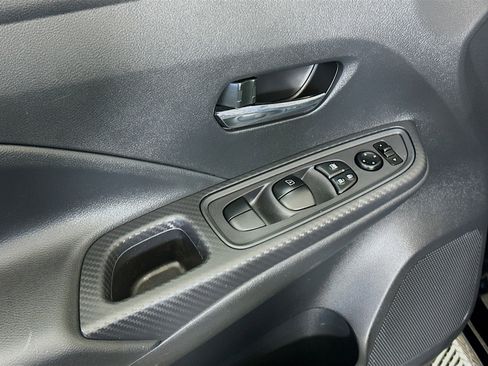 Used 2024 Nissan Versa SV w/ Trunk Package image 15