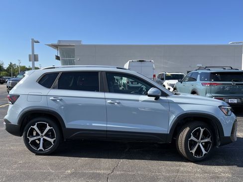 New 2026 Volkswagen Taos SEL AWD/4WD image 6