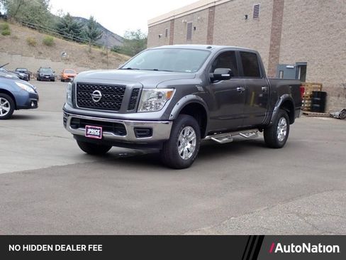 Used 2019 Nissan Titan SV AWD/4WD image 1