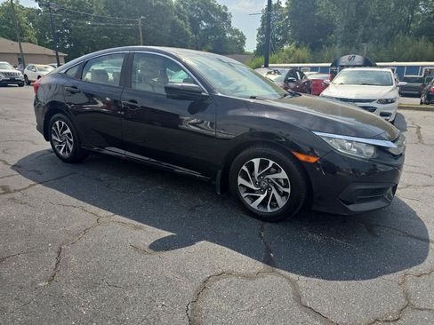 Used 2016 Honda Civic EX image 3