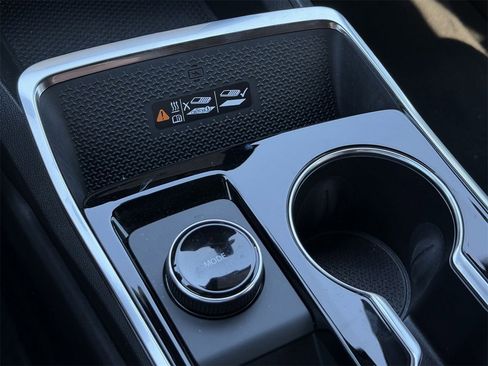 New 2026 Chevrolet Equinox ACTIV w/ Safety and Technology Package image 19