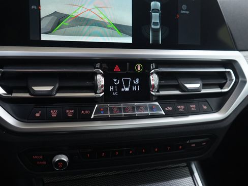 Used 2019 BMW 330i xDrive 330I Xdrive w/ M Sport Package image 21