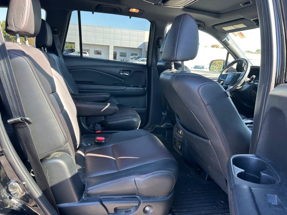 Used 2020 Honda Pilot Black Edition image 31