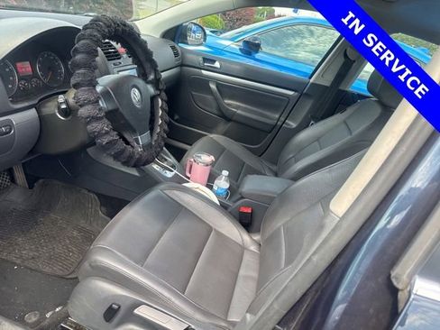 Used 2009 Volkswagen Jetta SE FWD image 6