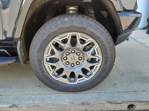 New 2025 GMC Hummer EV 3X image 3