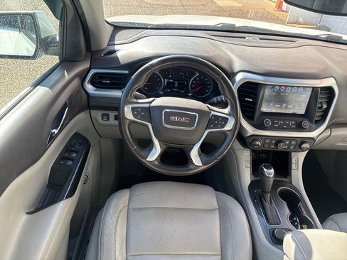 Used 2018 GMC Acadia SLT image 4