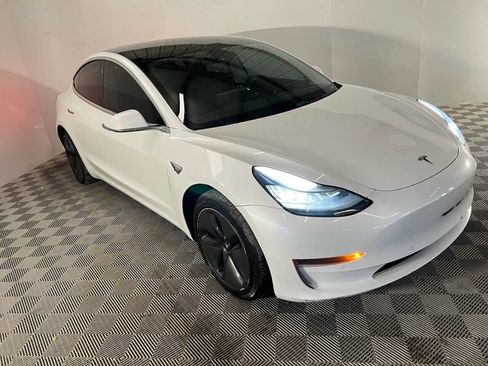 Used 2019 Tesla Model 3 Standard Range Plus image 6