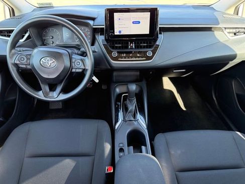 Used 2025 Toyota Corolla LE image 25