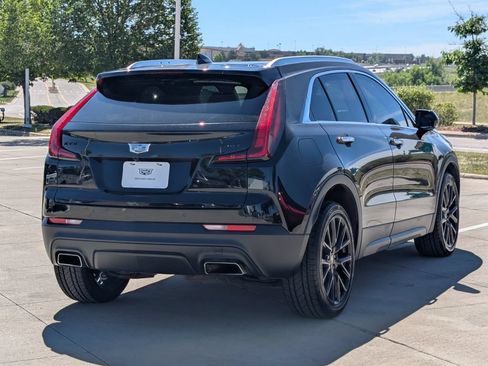 Used 2023 Cadillac XT4 Luxury w/ LPO, Onyx Lite Package AWD/4WD image 5