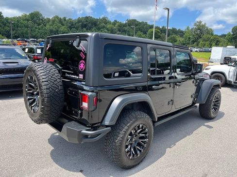 Used 2022 Jeep Wrangler Unlimited Sport AWD/4WD image 3