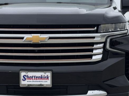 Used 2023 Chevrolet Tahoe High Country AWD/4WD image 8