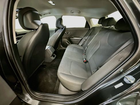 Used 2025 Kia K4 FWD image 29