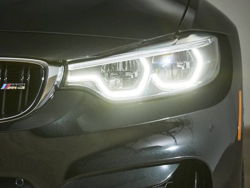 Used 2018 BMW M3 RWD image 18