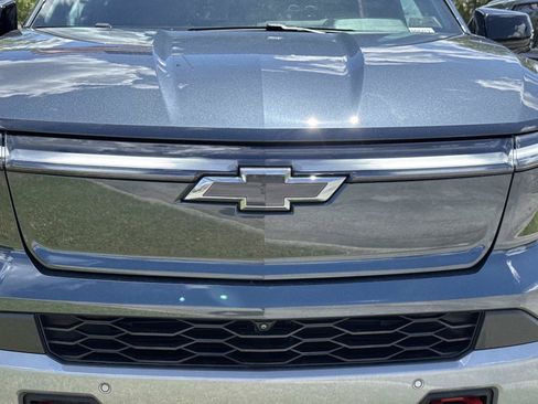 Used 2026 Chevrolet Silverado EV Trail Boss w/ Premium Package AWD/4WD image 8