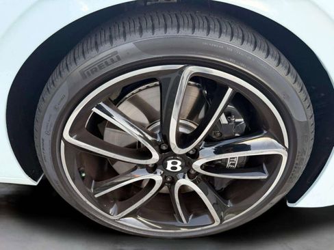 Certified 2024 Bentley Flying Spur V8 image 58