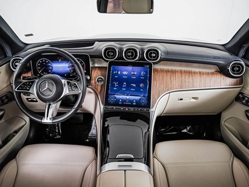Certified 2023 Mercedes-Benz GLC 300 4MATIC image 9