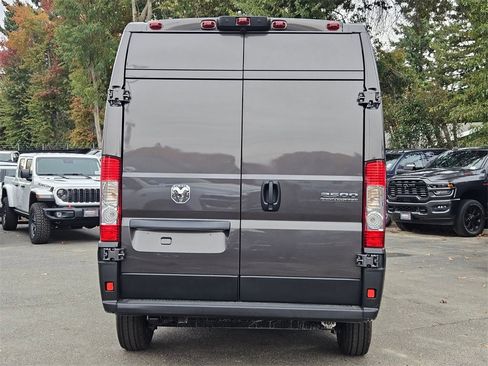 New 2026 RAM ProMaster 2500 w/ Convenience Group image 6