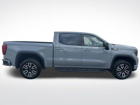 Used 2025 GMC Sierra 1500 AT4 w/ AT4 Premium Package image 6