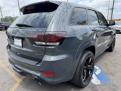Used 2017 Jeep Grand Cherokee SRT AWD/4WD image 5