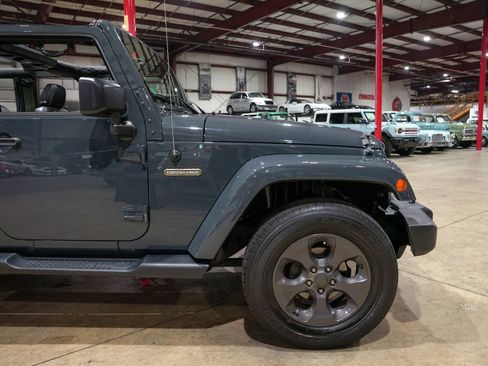 Used 2017 Jeep Wrangler Unlimited Sport AWD/4WD image 11