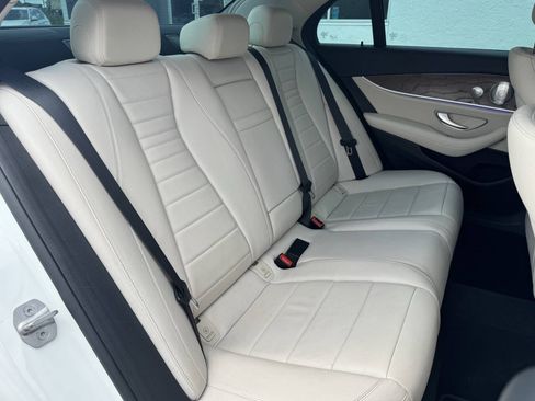 Used 2017 Mercedes-Benz E 300 image 11