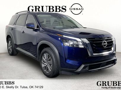 Used 2025 Nissan Pathfinder SV