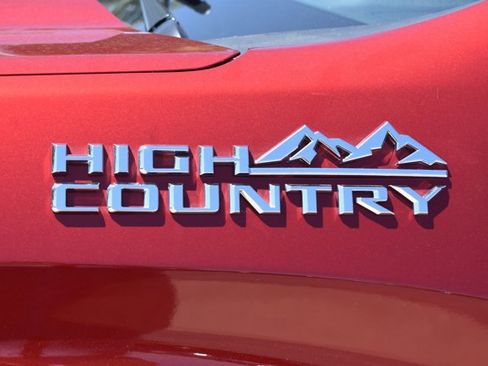 Used 2021 Chevrolet Silverado 1500 High Country w/ Technology Package AWD/4WD image 12