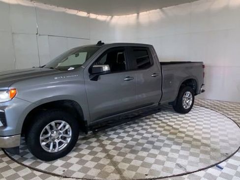Used 2023 Chevrolet Silverado 1500 LT AWD/4WD image 7