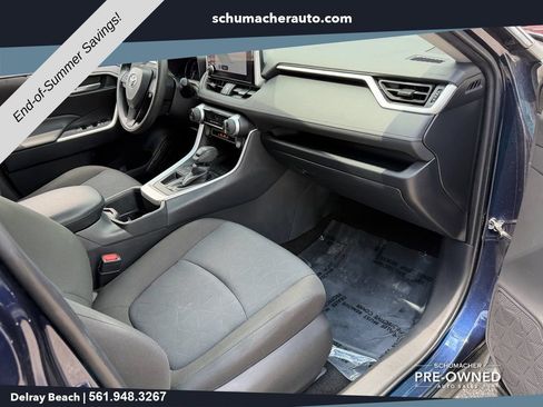 Used 2025 Toyota RAV4 XLE FWD image 17