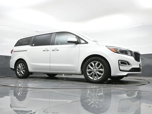Used 2020 Kia Sedona EX FWD image 44