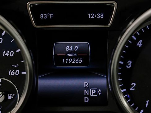 Used 2015 Mercedes-Benz ML 350 4MATIC w/ Premium 1 Package image 19