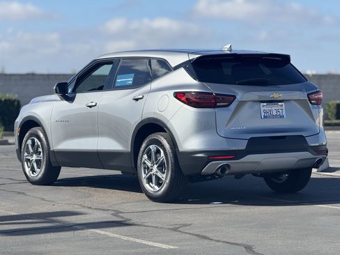 Used 2023 Chevrolet Blazer LT image 5