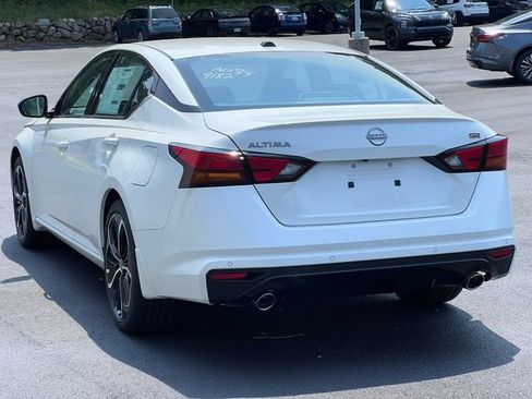 New 2026 Nissan Altima 2.5 SR FWD image 7