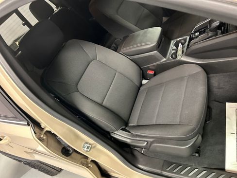 Used 2024 GMC Canyon Elevation w/ Convenience Package image 24