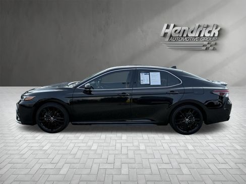 Used 2023 Toyota Camry XSE FWD image 7