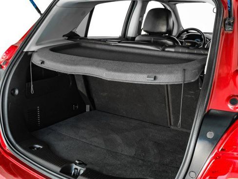 Used 2019 Chevrolet Trax LT w/ LT Convenience Package image 50