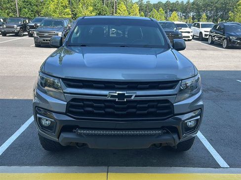 Used 2022 Chevrolet Colorado LT w/ LT Convenience Package AWD/4WD image 2