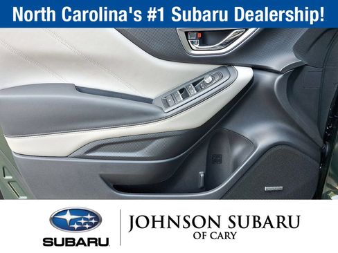 Used 2023 Subaru Forester Limited AWD/4WD image 11