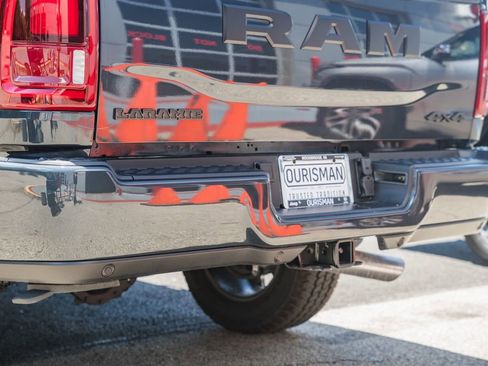 New 2026 RAM 2500 Laramie AWD/4WD image 10