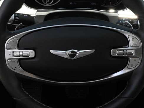 Used 2022 Genesis GV70 2.5T w/ Advanced Package AWD/4WD image 31