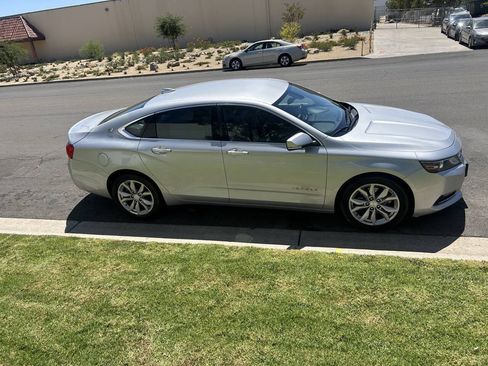 Used 2019 Chevrolet Impala LT FWD image 3