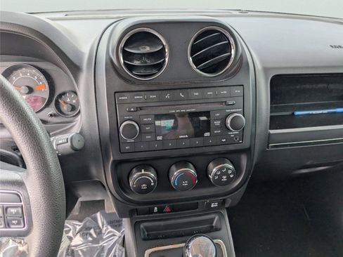 Used 2016 Jeep Patriot Sport w/ Power Value Group image 14