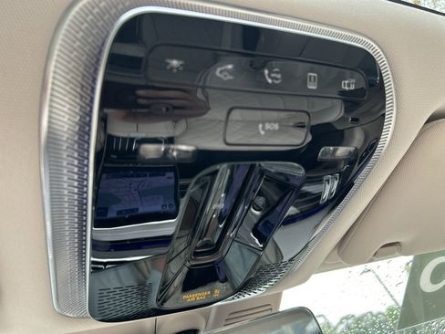 Certified 2025 Mercedes-Benz S 580 4MATIC Sedan w/ AMG Line Package image 34