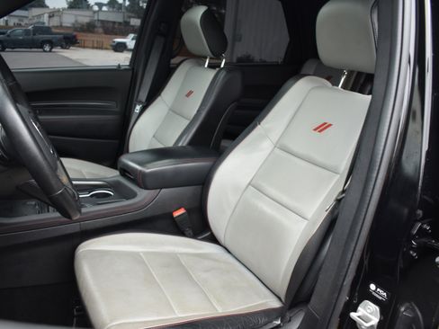 Used 2023 Dodge Durango GT image 26